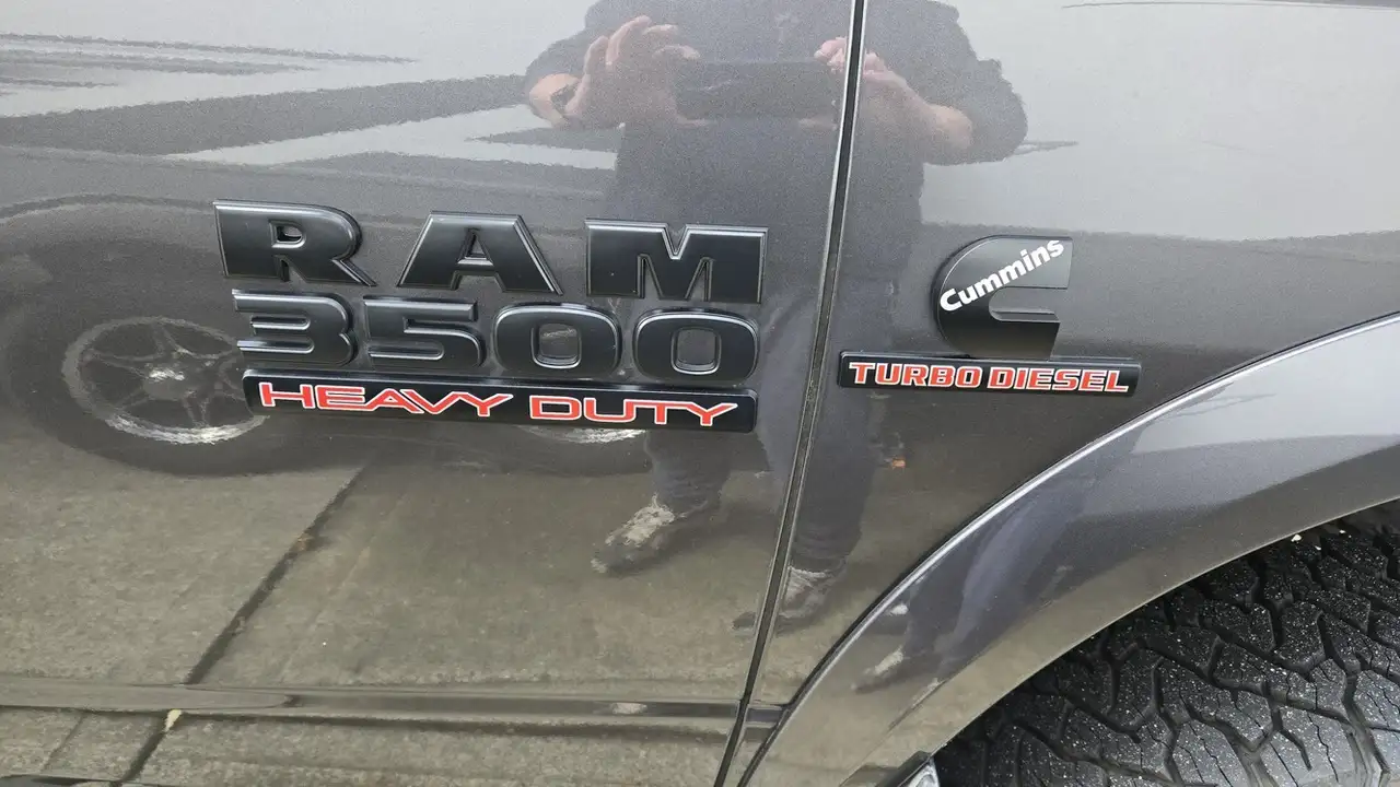 RAM 3500 снимка RAM 3500