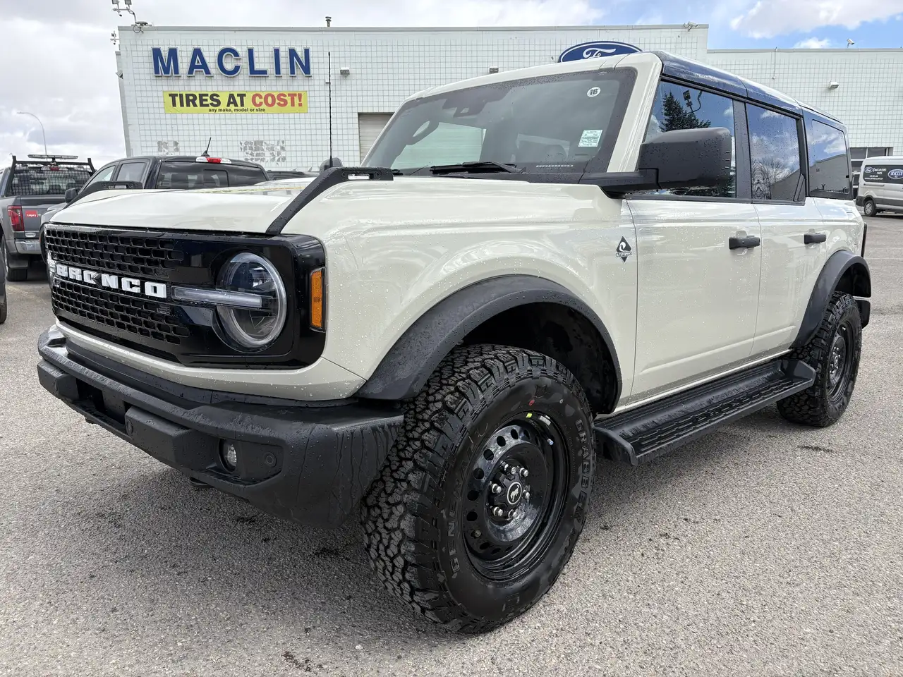 Ford Bronco снимка Ford Bronco