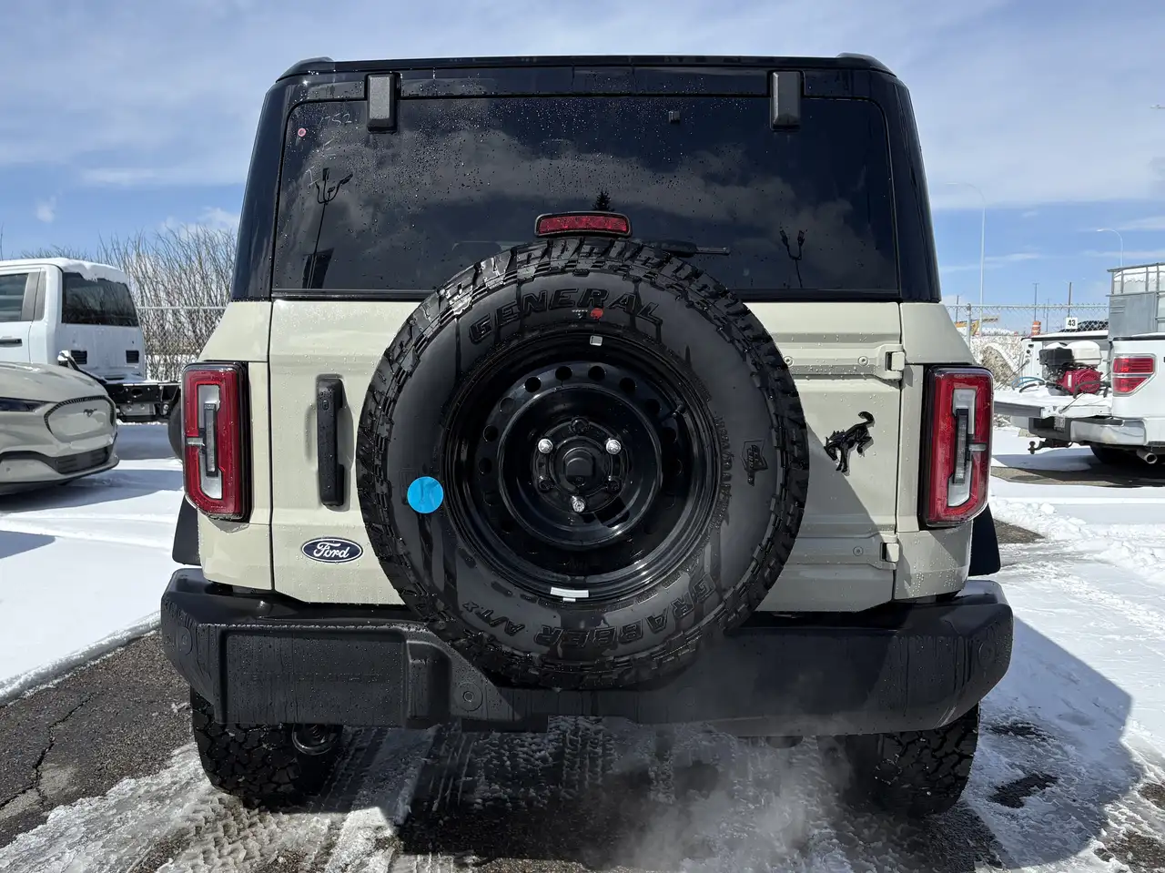 Ford Bronco снимка Ford Bronco