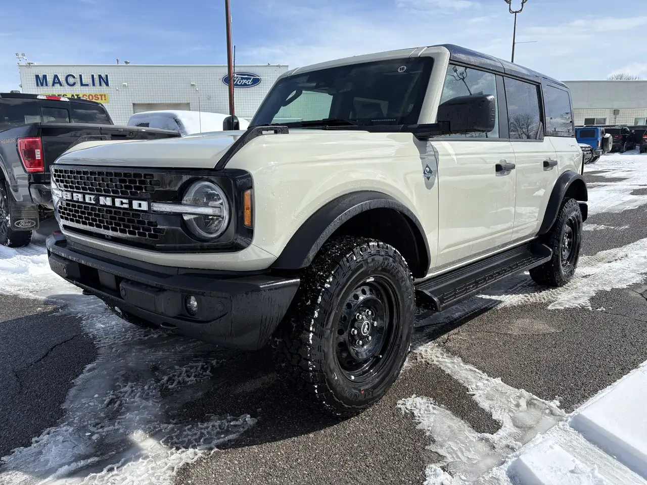 Ford Bronco снимка Ford Bronco