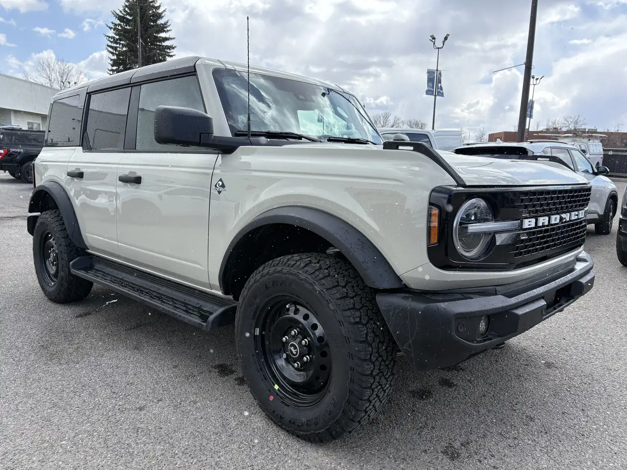 Ford Bronco снимка Ford Bronco