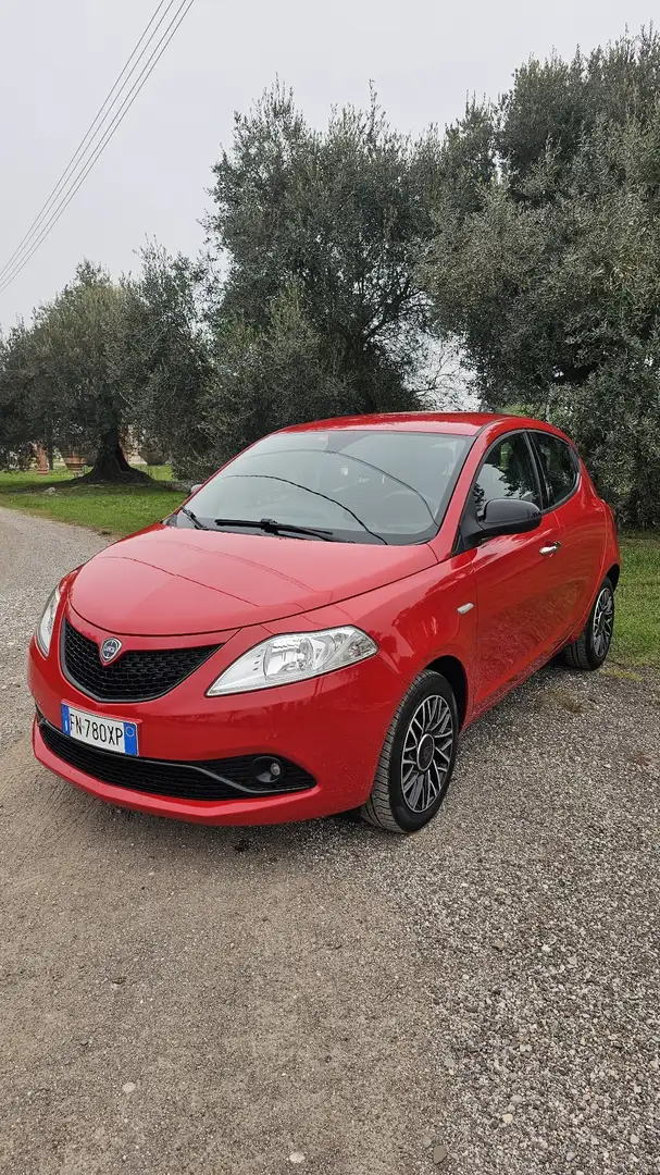 Lancia Ypsilon 1.3 mjt Gold s&s 95cv my16 - 1