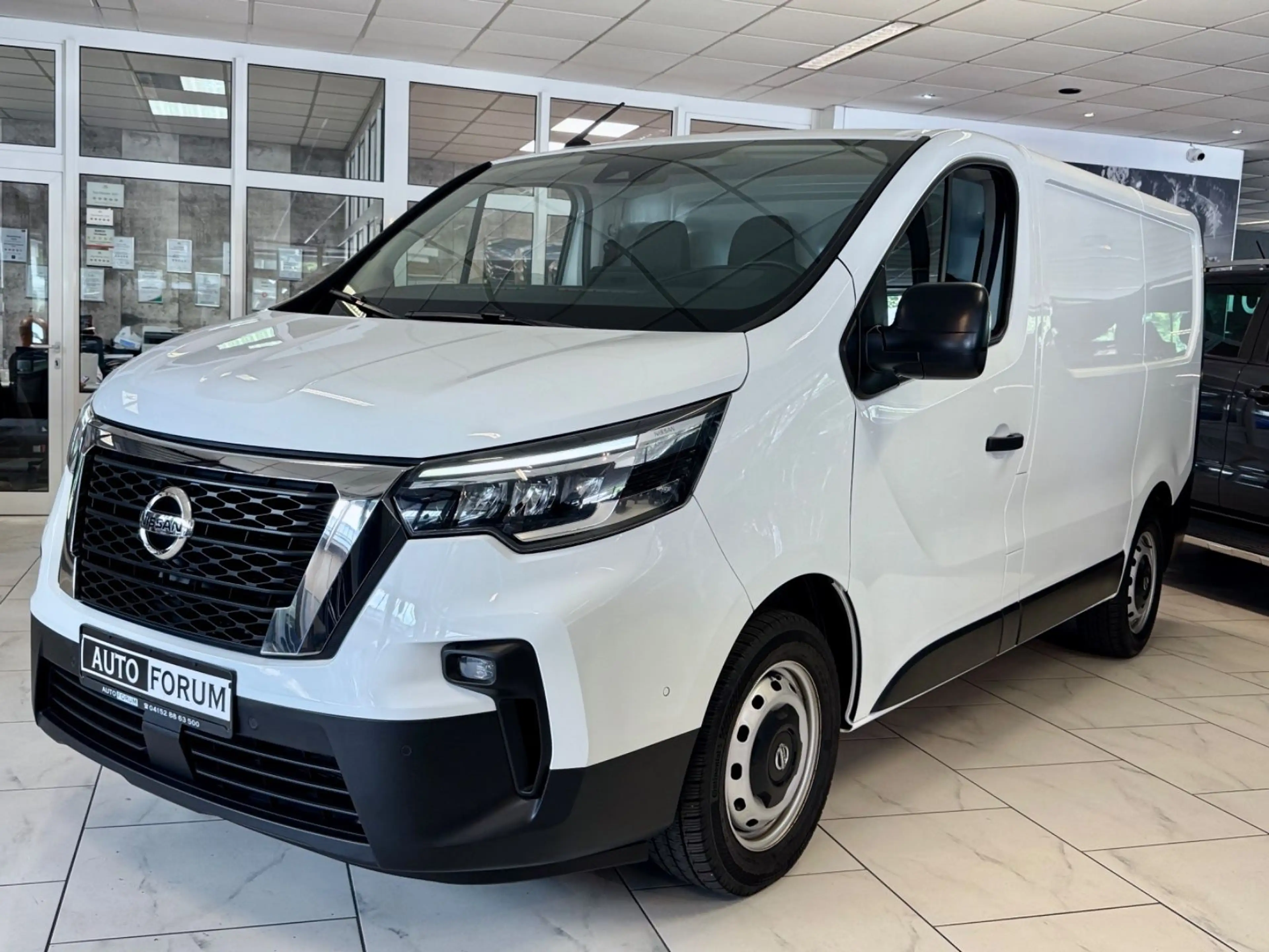 Nissan Primastar 2.0 D L1H1 AUTOMATIK CAM NAVI TEMPOMAT — photo 5