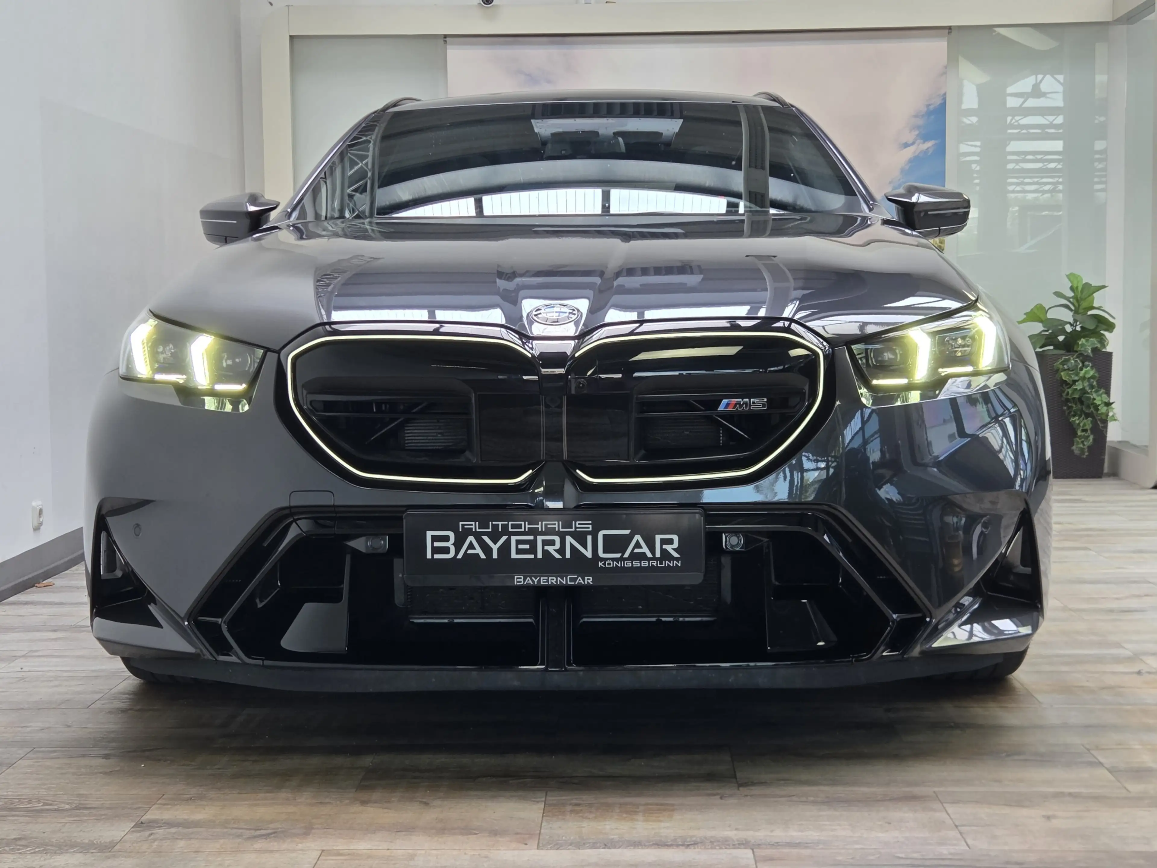 BMW M5 To. AHK Sitzlüftung B&W ACC 360° Driver — photo 2