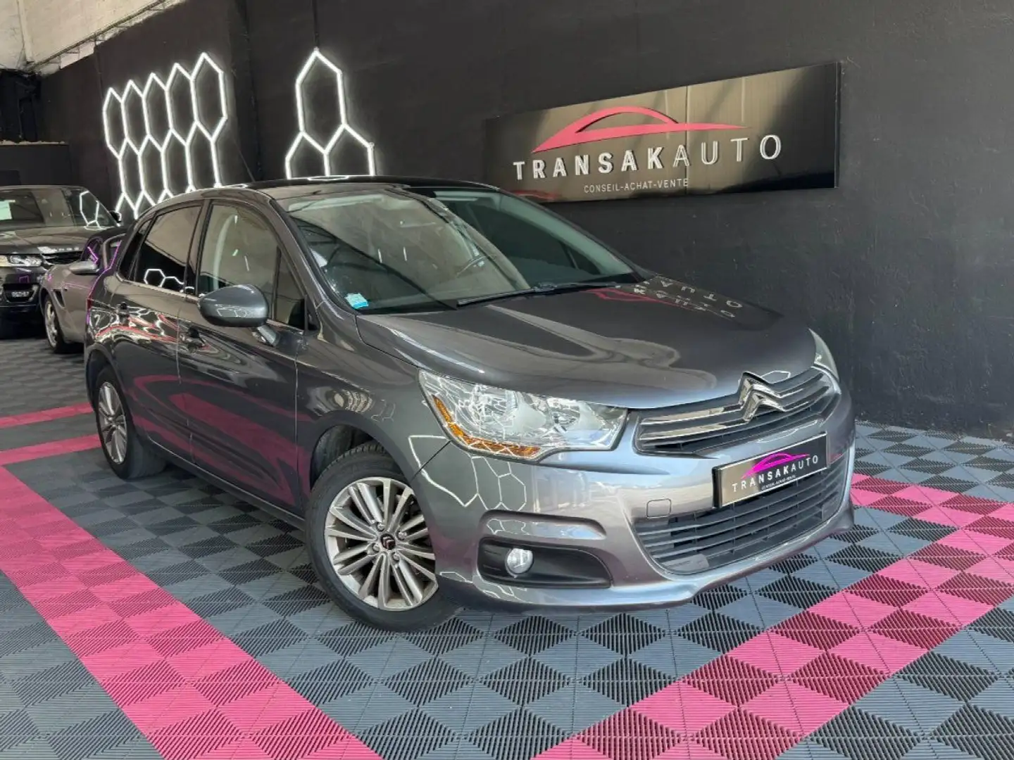 Citroen C4 Collection e-HDi 110 ch ~ Toit panoramique ~ Régul Gris - 1