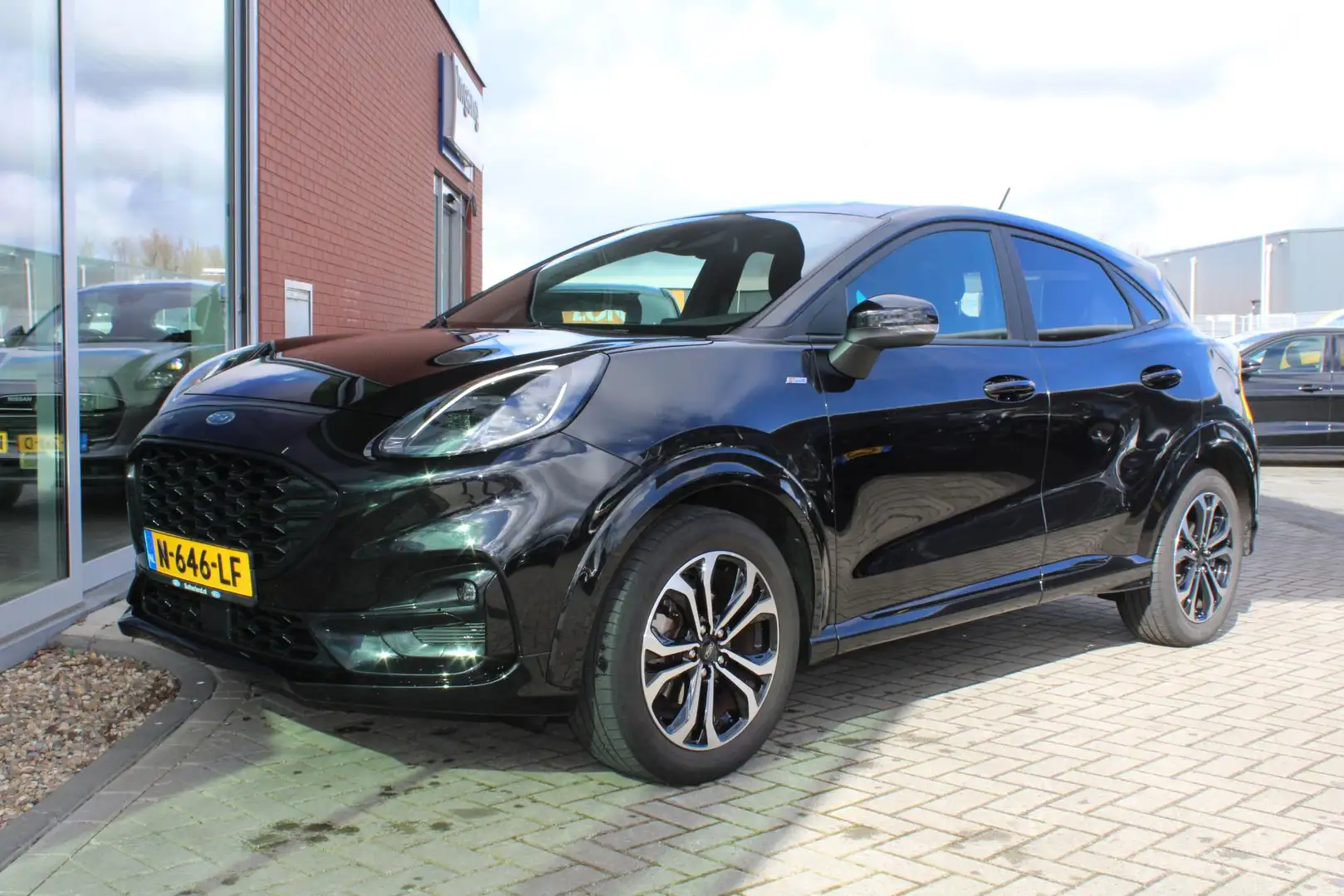 Ford Puma 1.0 EcoBoost Hybrid ST-Line | Airco | Cruise Contr Zwart - 2