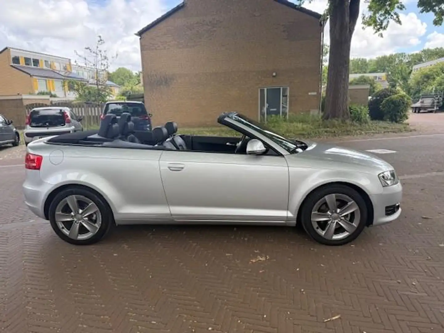 Audi A3 Cabriolet Eerste eigenaar / 90.000 km / Volledig h Gris - 2