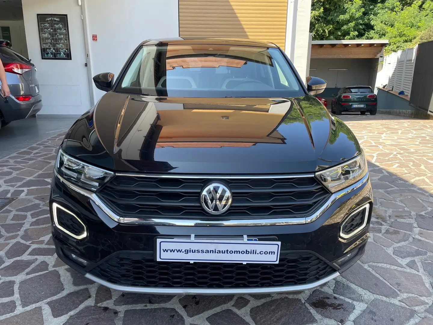 Volkswagen T-Roc 2.0 tdi Advanced 4motion dsg UNICO PROPRIETARIO Nero - 2