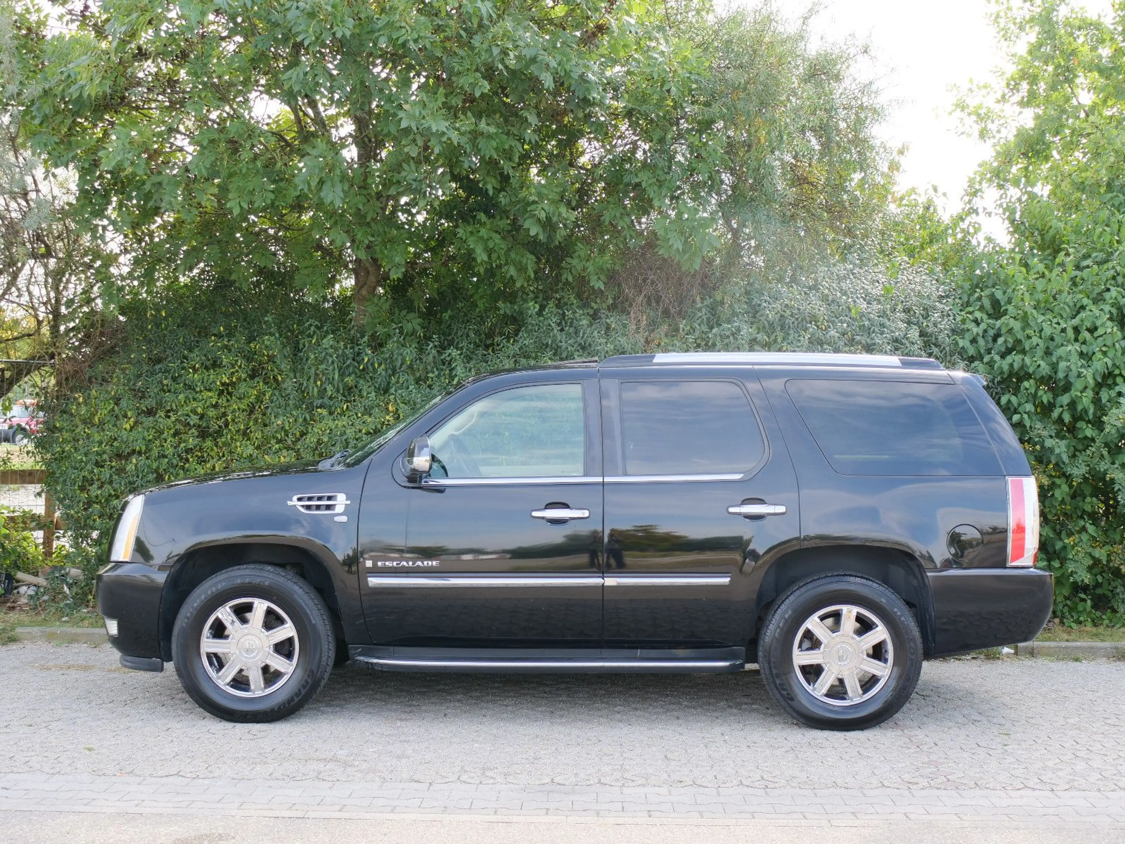 Cadillac Escalade GMT900 Elegance 7 Sitze — photo 3