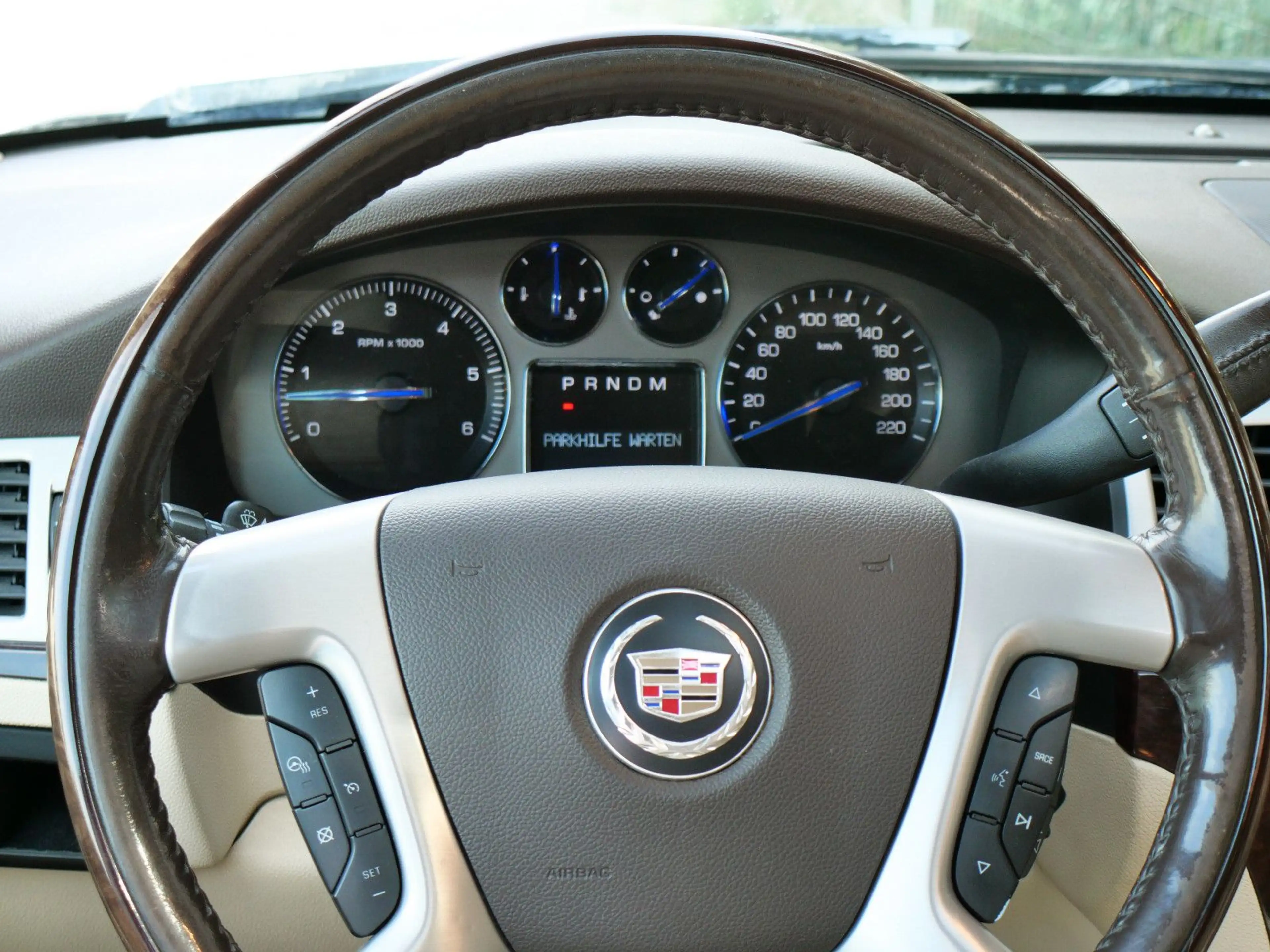Cadillac Escalade GMT900 Elegance 7 Sitze — photo 13
