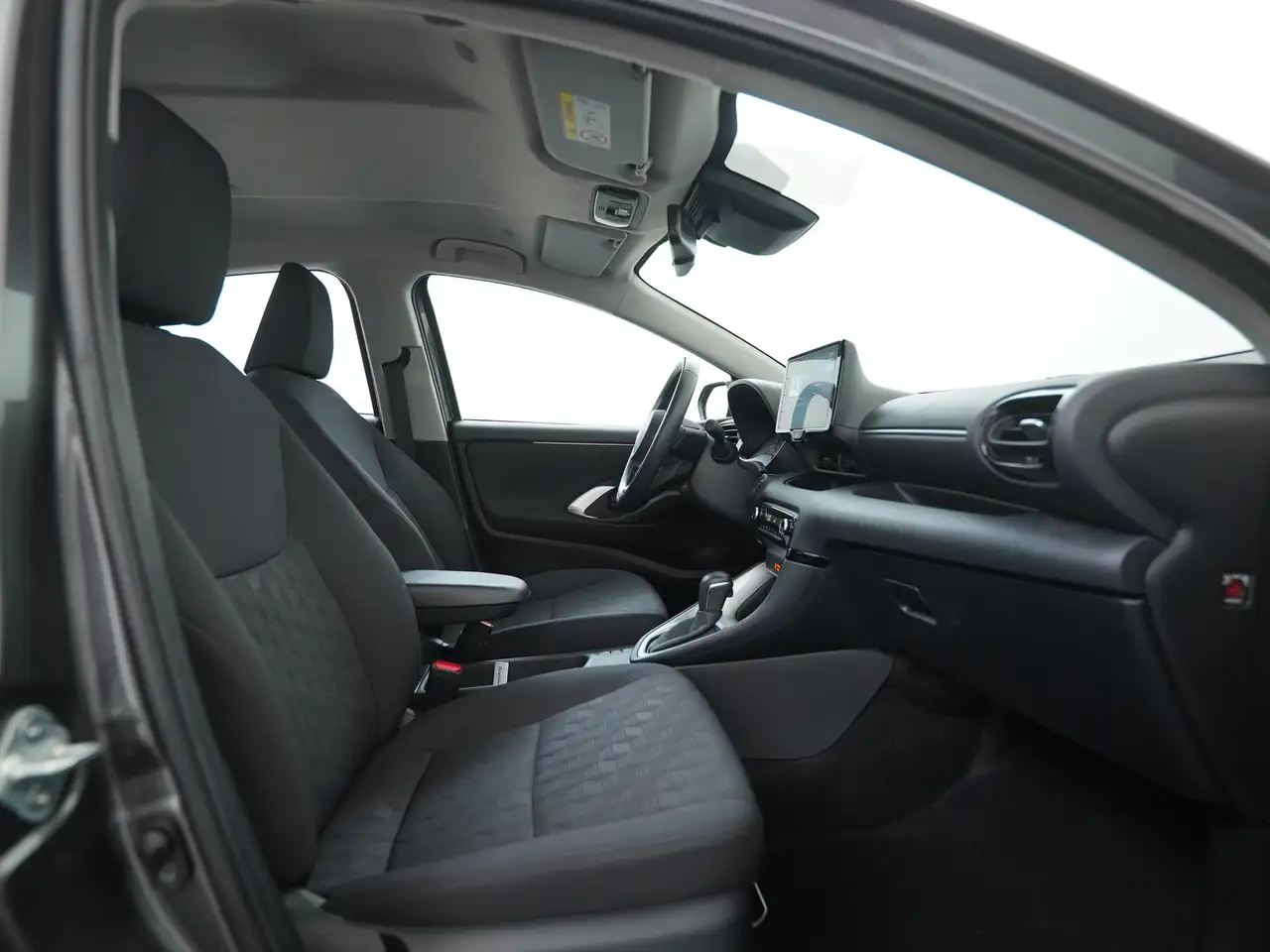 Toyota Yaris 1.5 Hybrid 115 Active Facelift Camera CarPlay, миниатюра 3