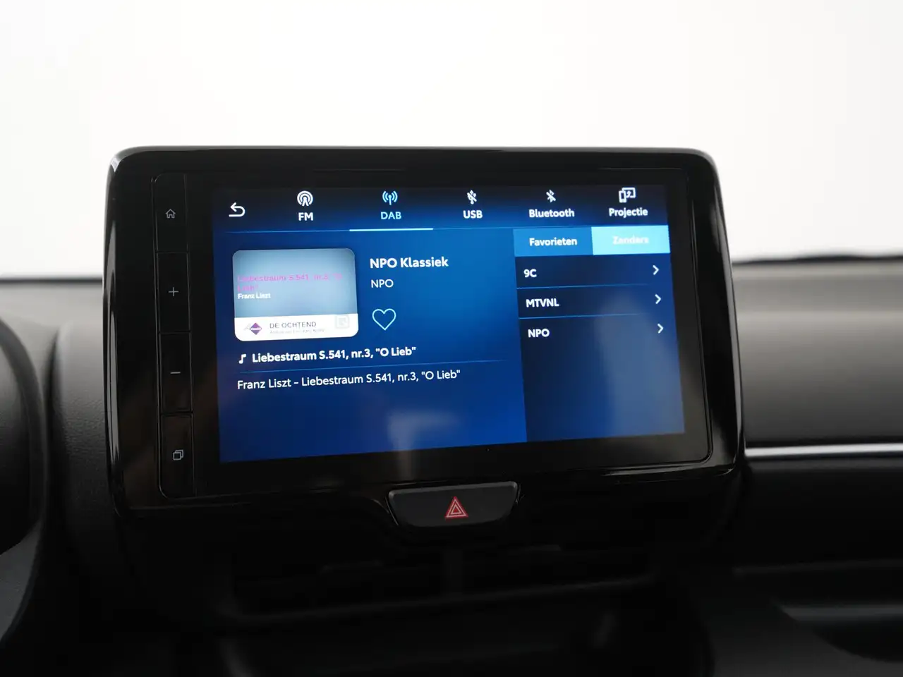 Toyota Yaris 1.5 Hybrid 115 Active Facelift Camera CarPlay, миниатюра 12