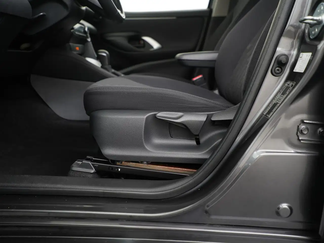 Toyota Yaris 1.5 Hybrid 115 Active Facelift Camera CarPlay, миниатюра 26