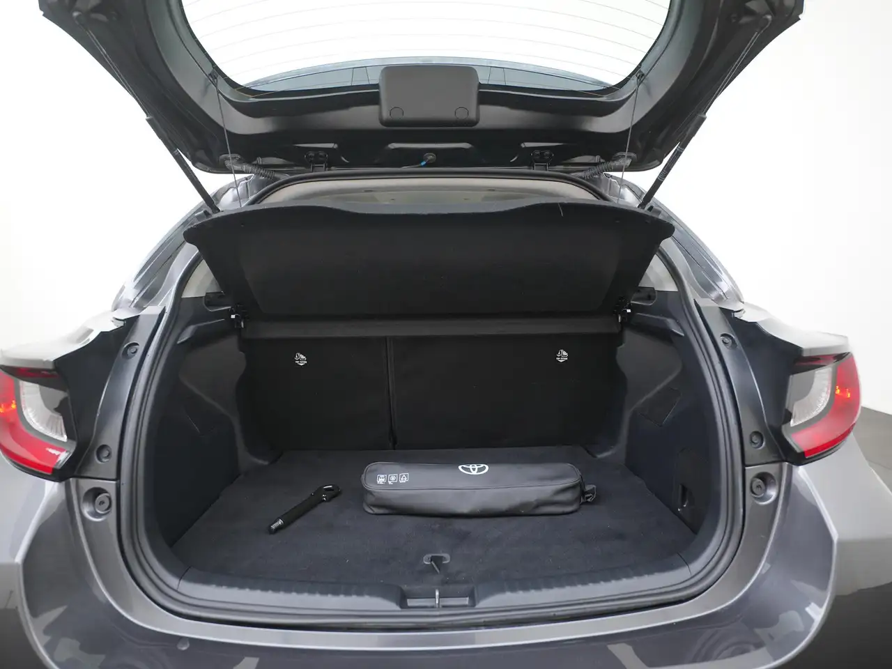 Toyota Yaris 1.5 Hybrid 115 Active Facelift Camera CarPlay, миниатюра 20
