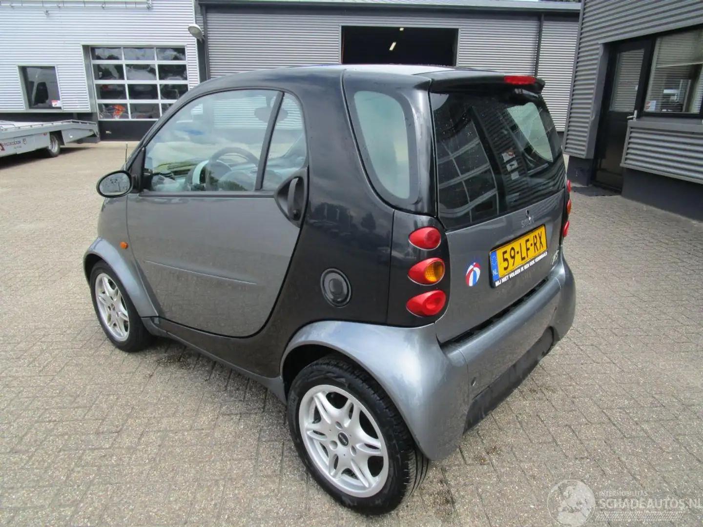 smart city-coupé/city-cabrio Smart&Passion Zwart - 2