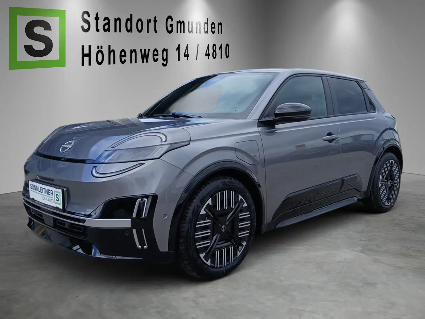 Nissan Micra MICRA Advance 52 kWh / 110 kW (150 PS) Grau - 1