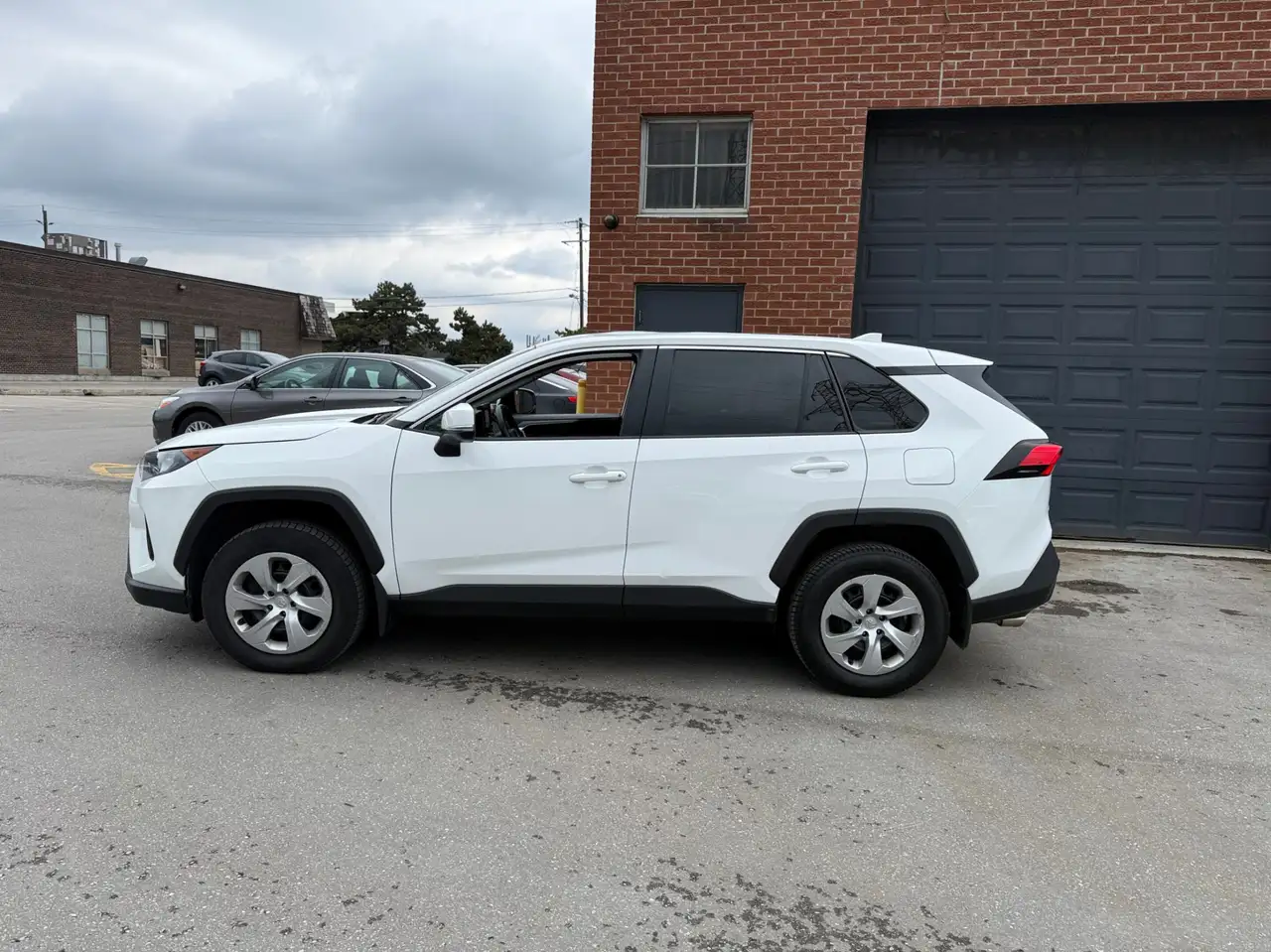 Toyota RAV 4 снимка Toyota RAV 4