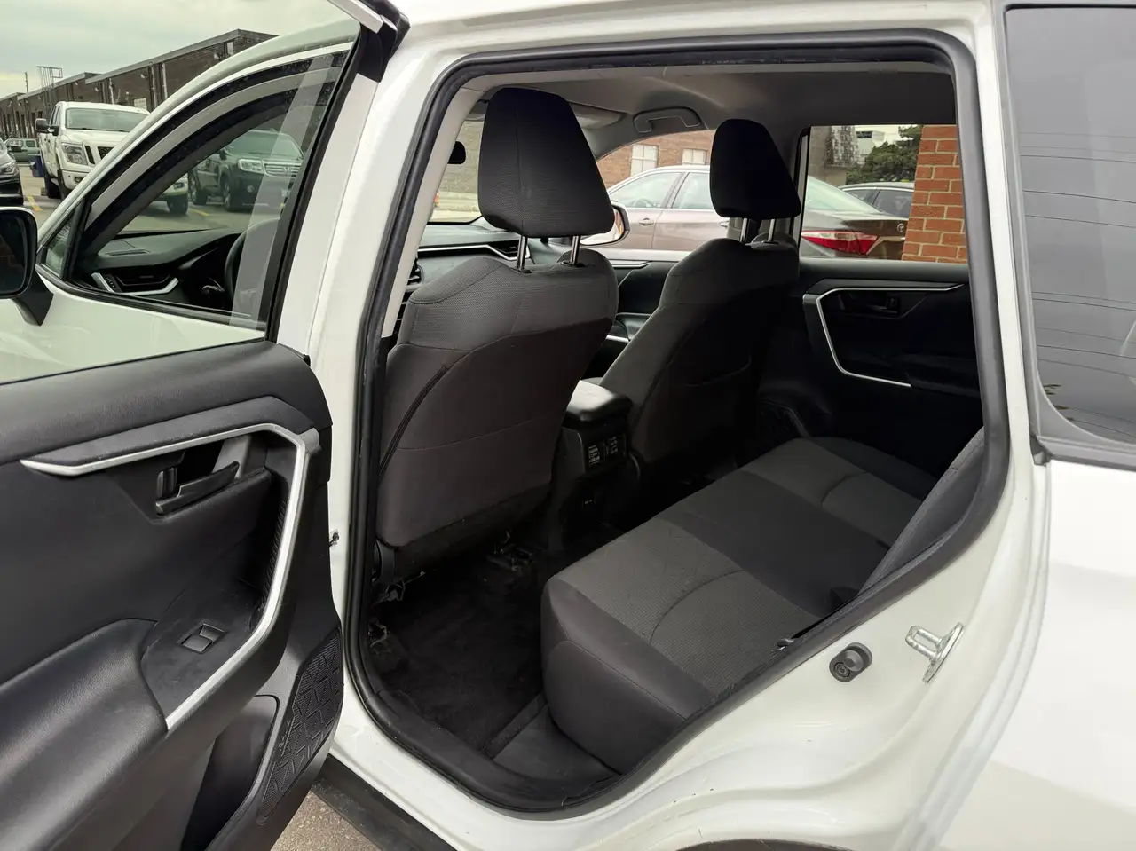 Toyota RAV 4 снимка Toyota RAV 4