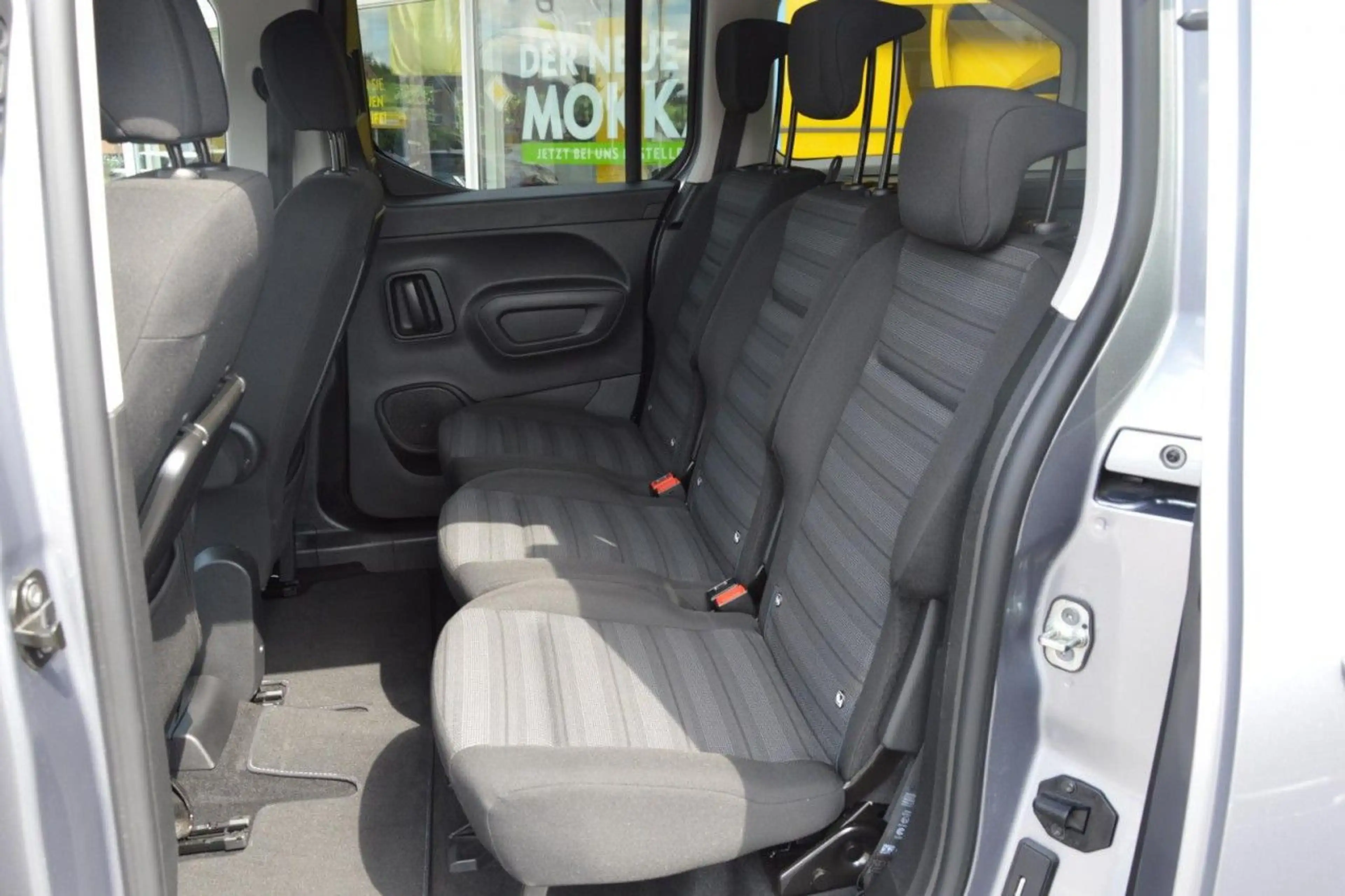 Opel Combo Life E Elegance SHZ / NAVI / KAMERA / AHK / 7-Sitze — photo 8