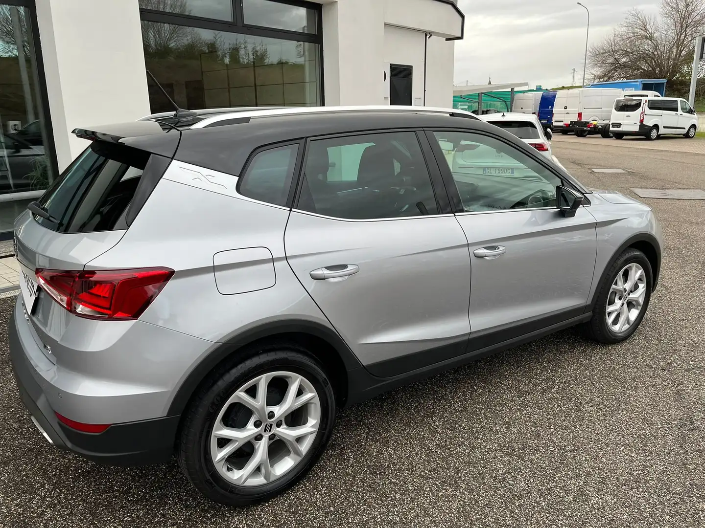 SEAT Arona Arona 2022 1.0 ecotsi FR 95cv Argento - 2