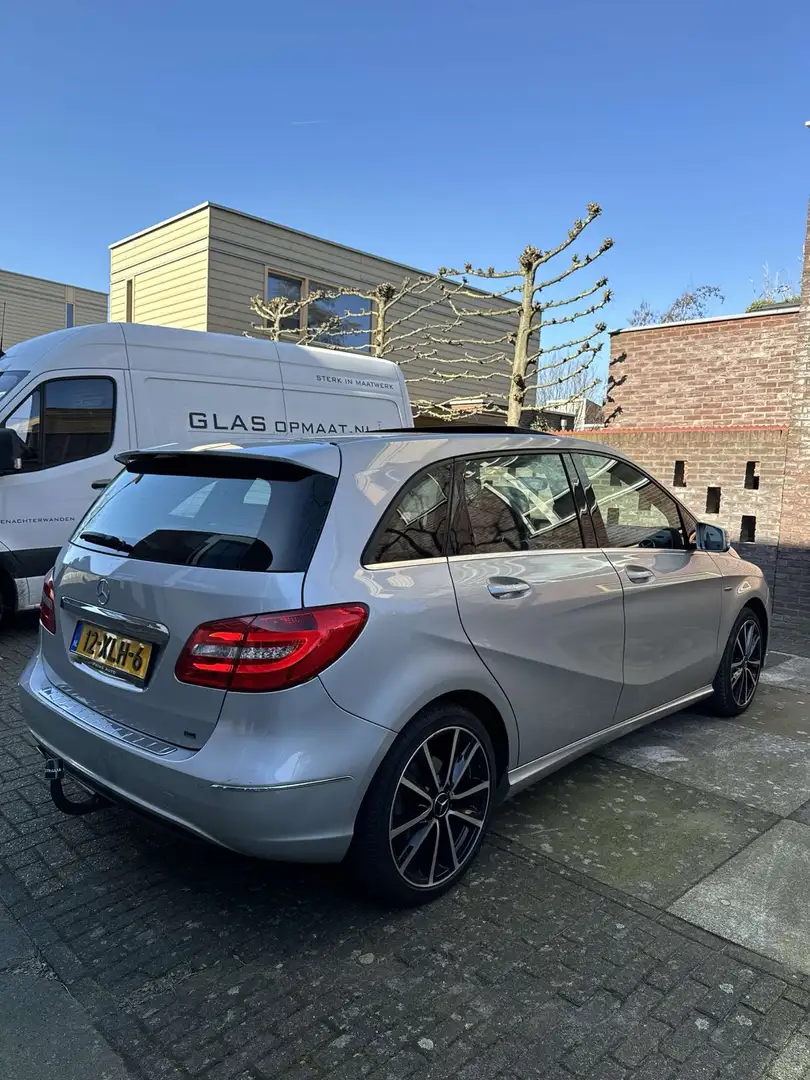 Mercedes-Benz B 200 Ambition Grijs - 2