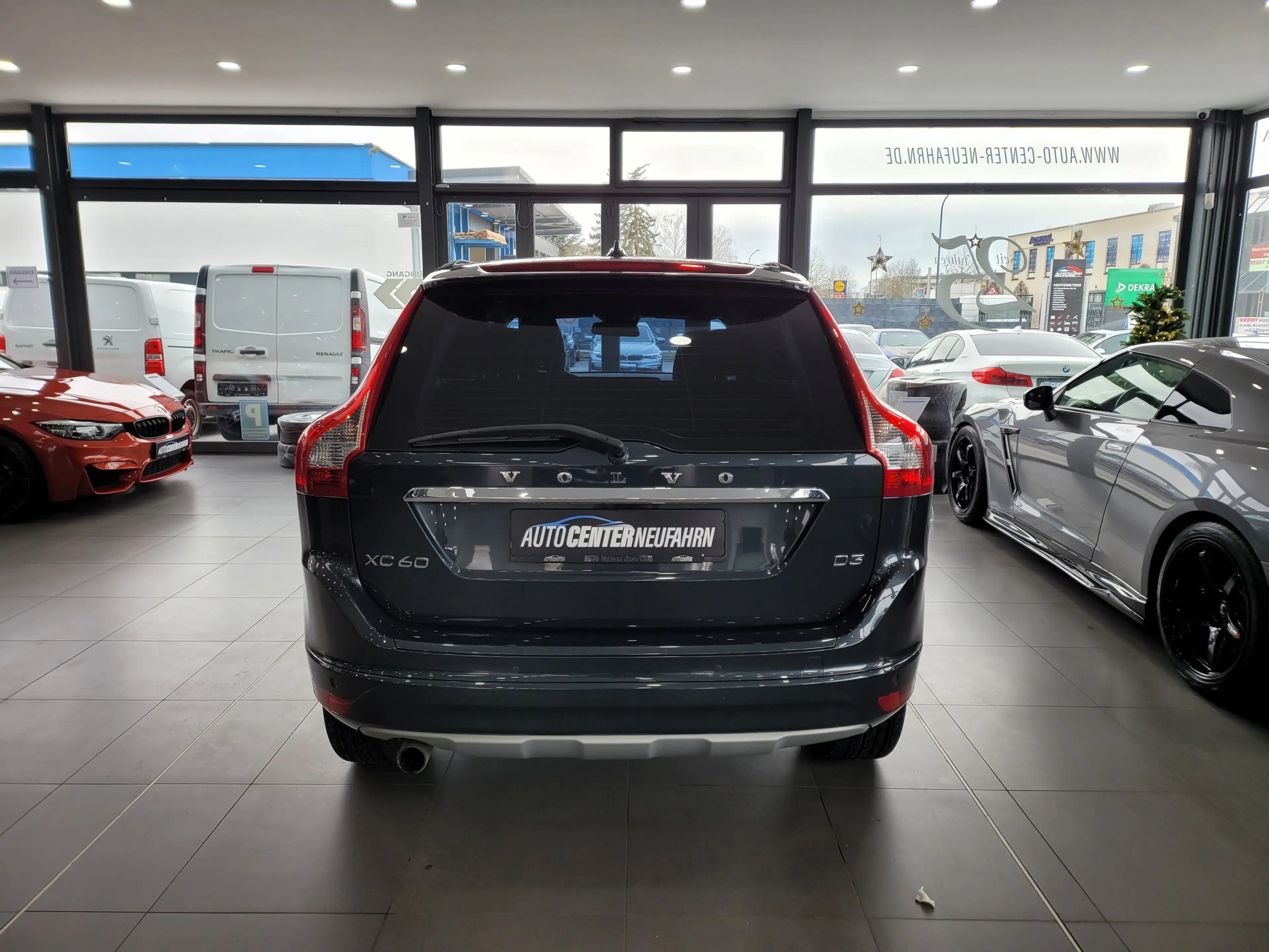 Volvo XC60 Kinetic 2WD+NAVI+PDC+AUTOMATIK — photo 6