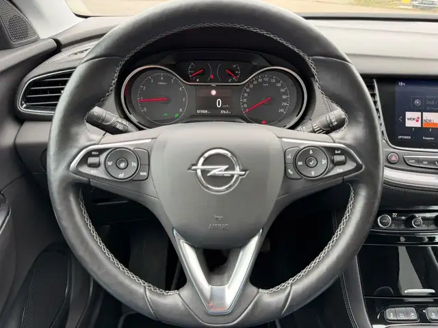 Opel Grandland view 12