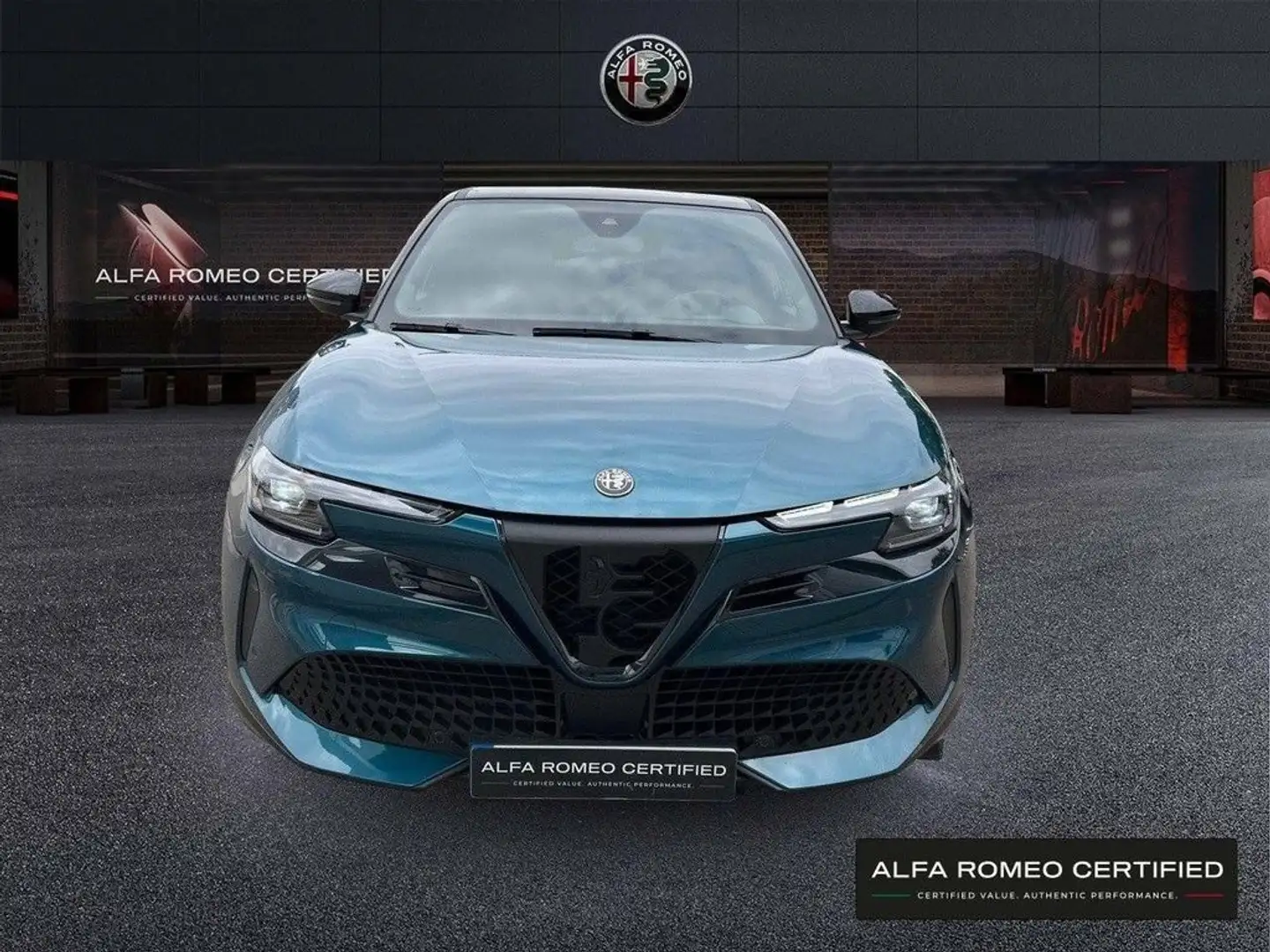 Alfa Romeo Junior Elettrica 115kW (156CV) Speciale Azul - 2