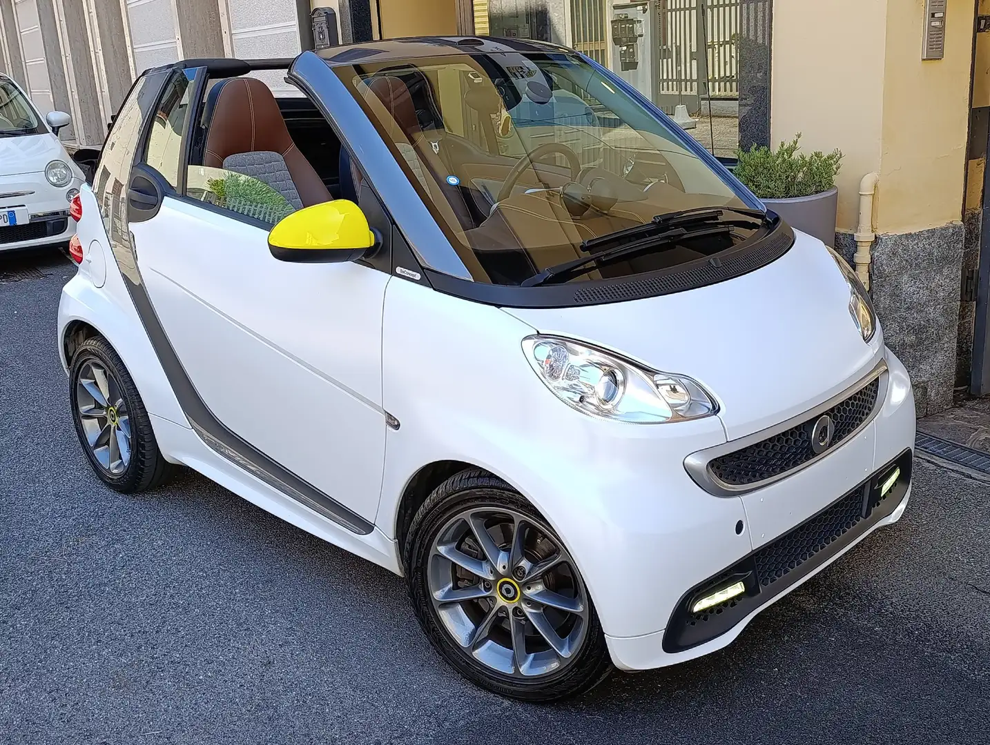smart forTwo Cabrio turbo 1.0 84cv BoConcept 1 di 10 esemplari Beyaz - 2