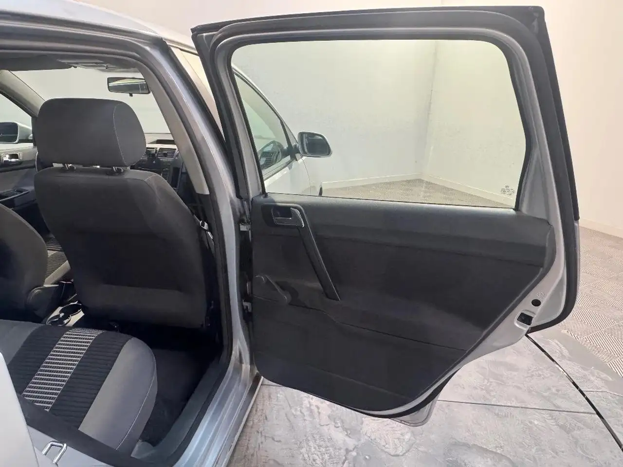 Volkswagen Polo Citadine 5 portes — photo 23