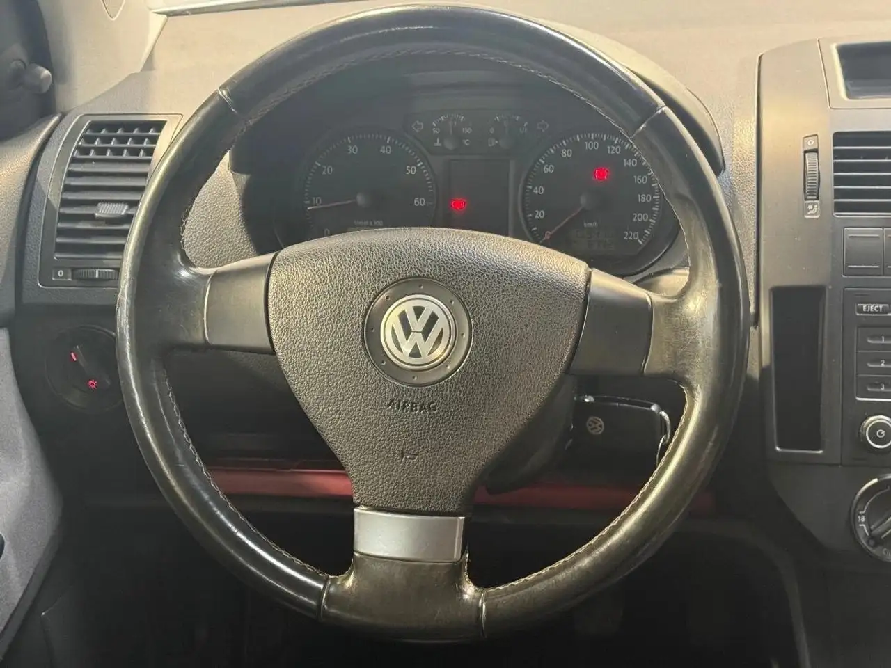 Volkswagen Polo Citadine 5 portes — photo 27