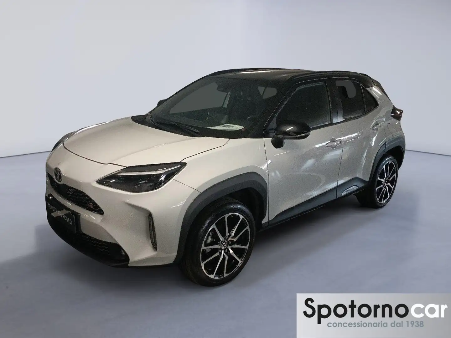 Toyota Yaris Cross 1.5 Hybrid 5p. E-CVT GR SPORT Grigio - 1