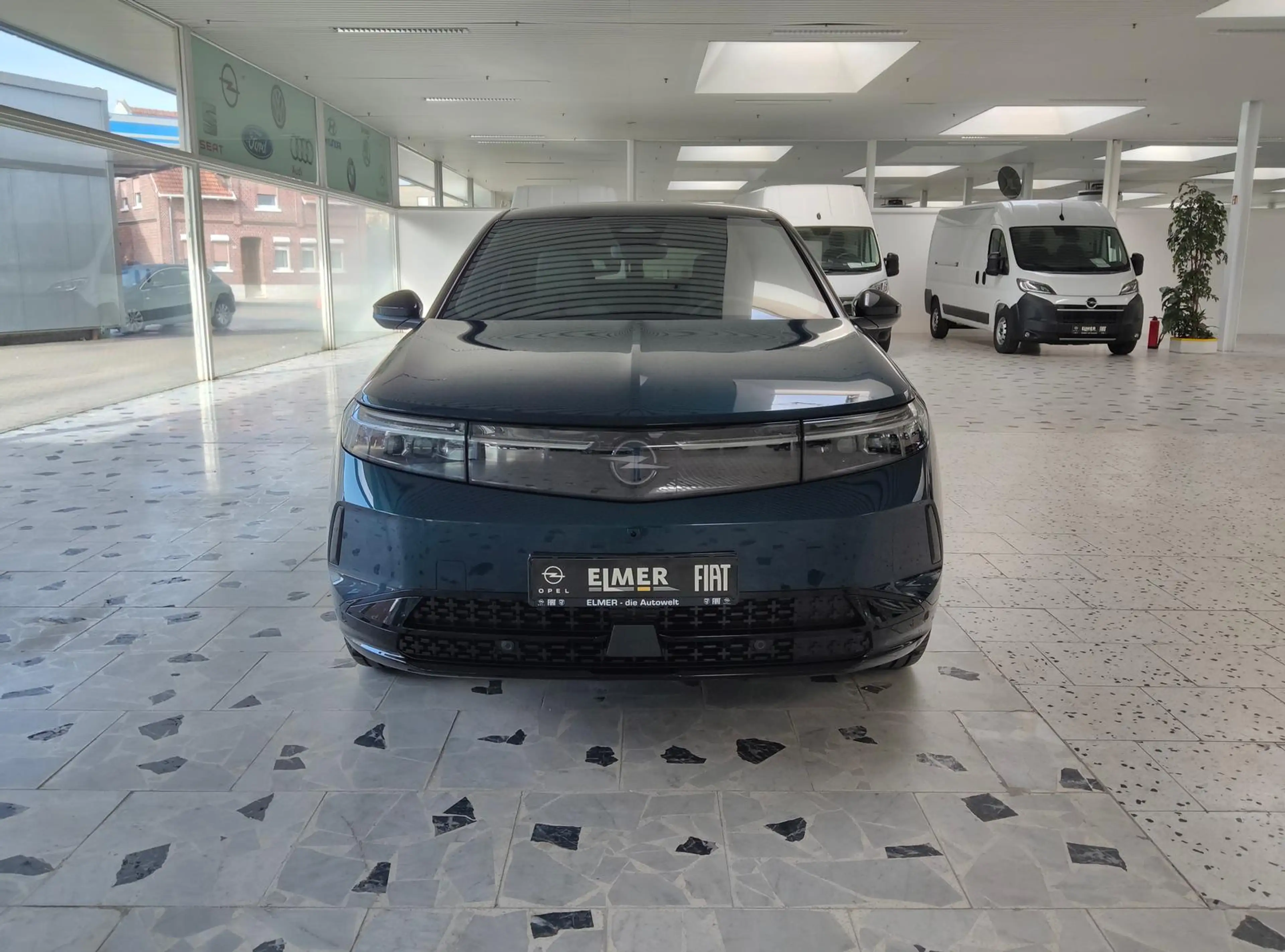 Opel Grandland Electric, Ultimate,Elektromotor 170 kW , Long Rang — photo 2
