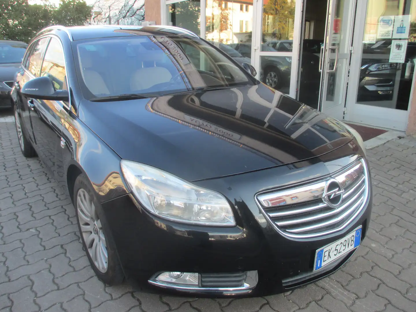 Opel Insignia Sports Tourer 2.0 cdti Cosmo 160cv auto Noir - 1
