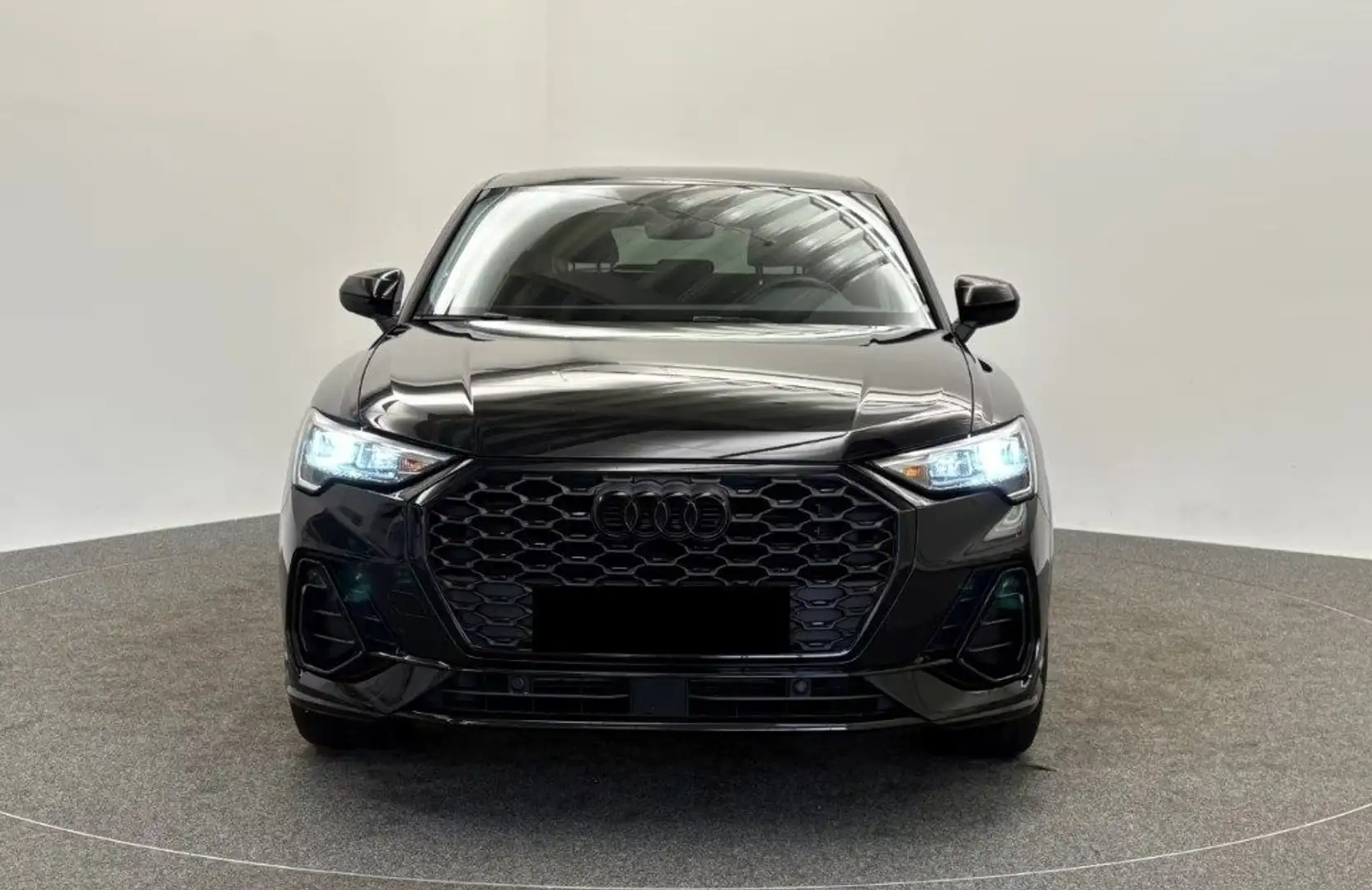 Audi Q3 SPB 35 TDI S tronic S line Sline Grijs - 2