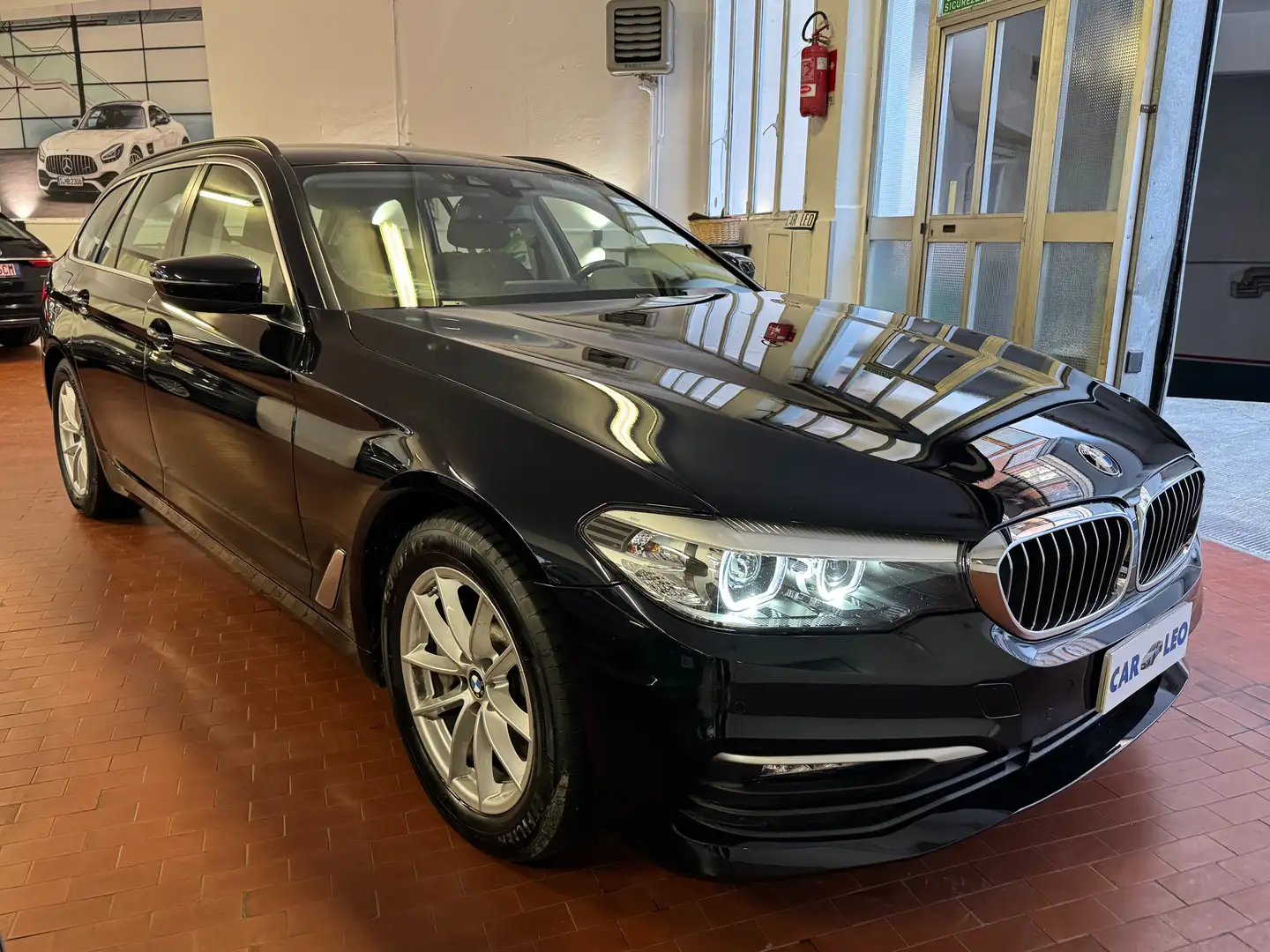 BMW 530 530d Touring xdrive Business 249cv auto Blu/Azzurro - 2