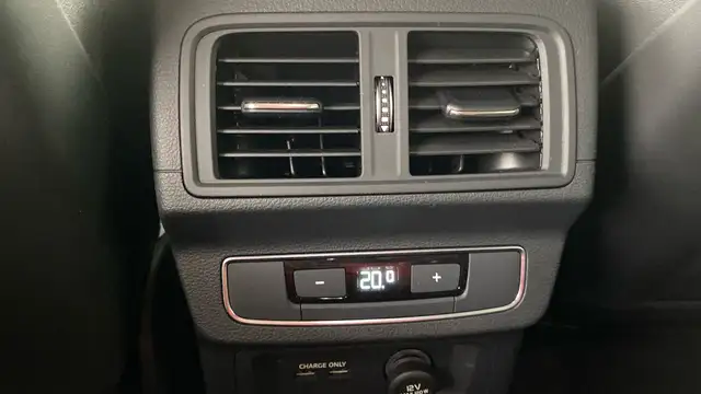 Audi Q5 view 16