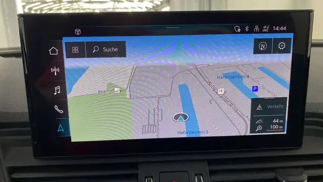 Audi Q5 view 15