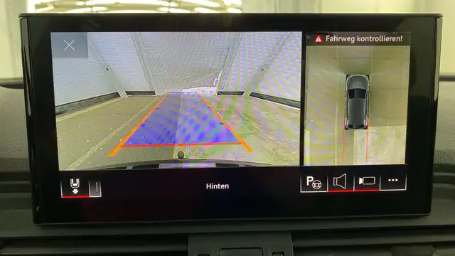 Audi Q5 view 14
