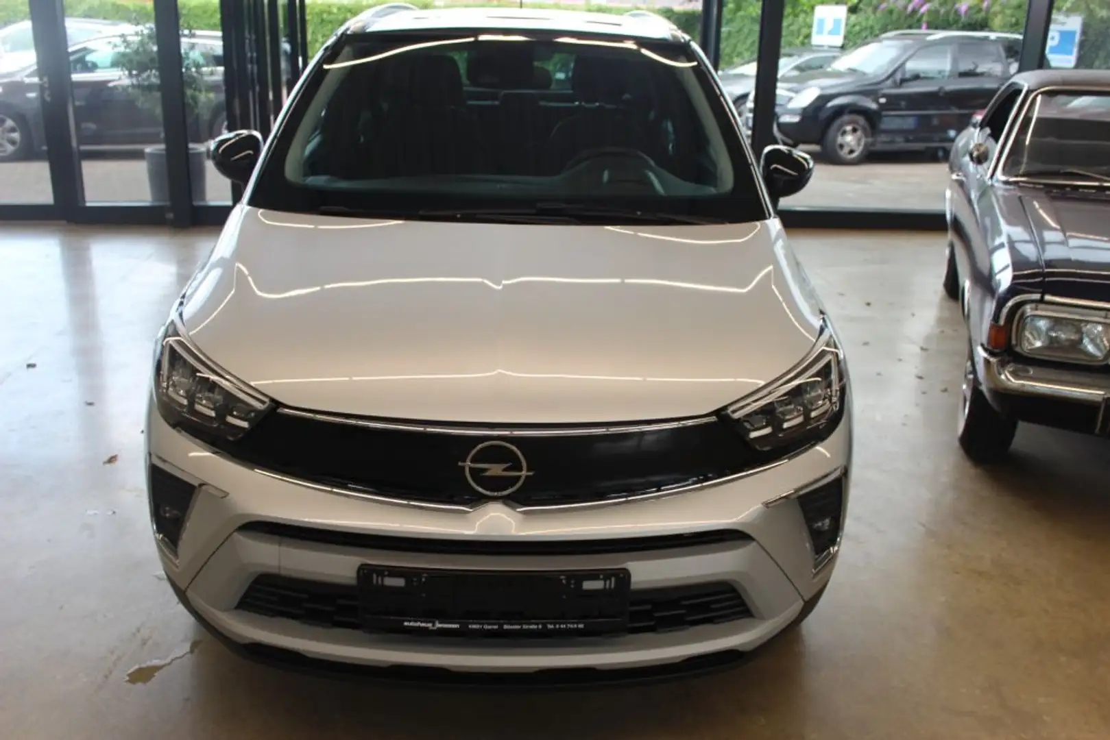 Opel Crossland 1.2 Automatik Ultimate Silber - 1