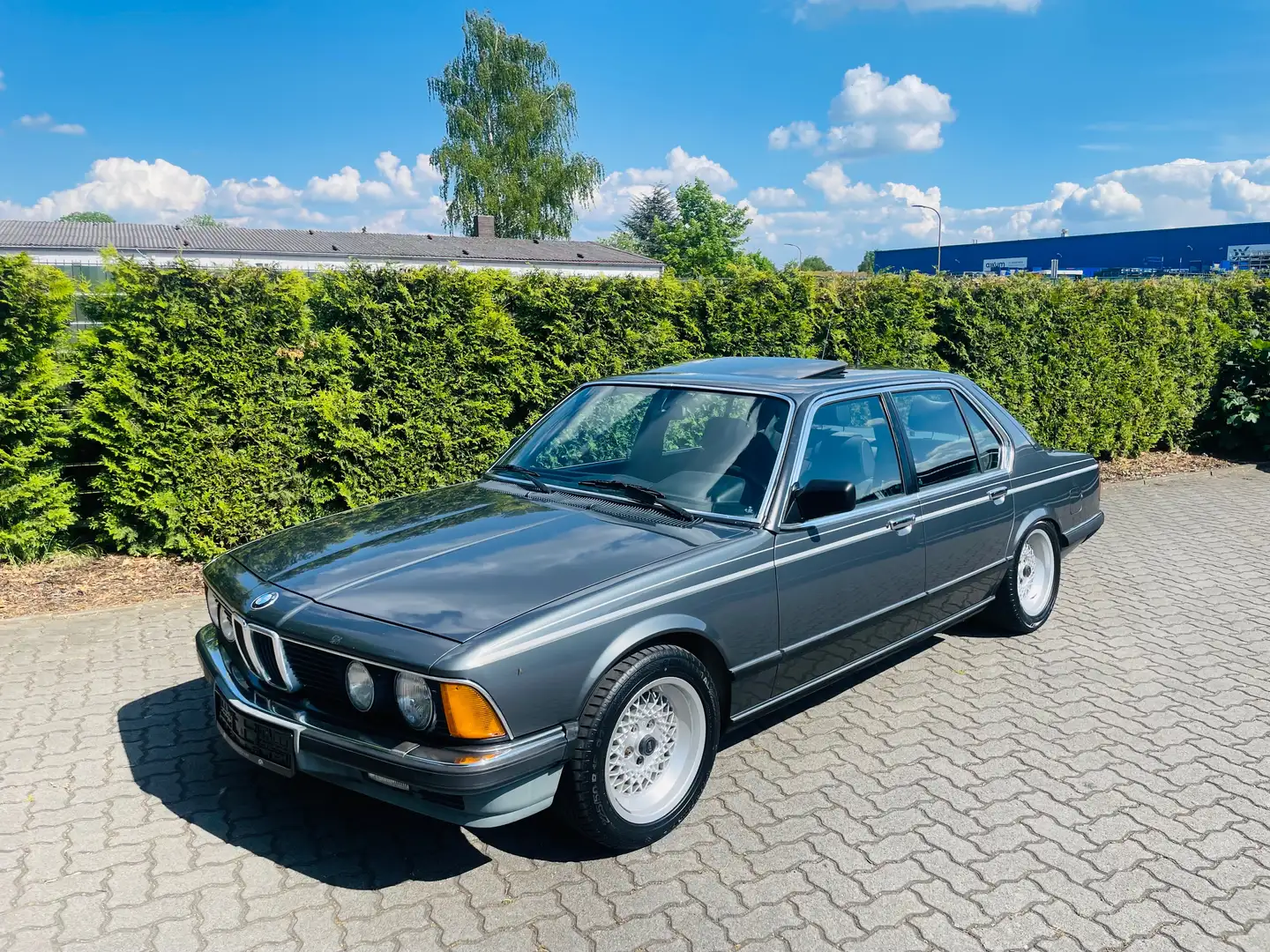 BMW 745 i A Turbo*Gepflegt*Oldtimer*Kein Rost! Gris - 1