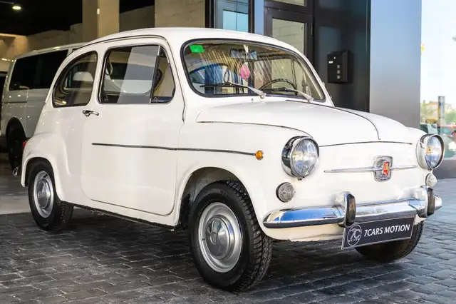 SEAT 600 E