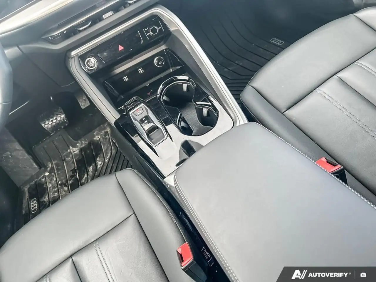 Audi Q5 снимка Audi Q5