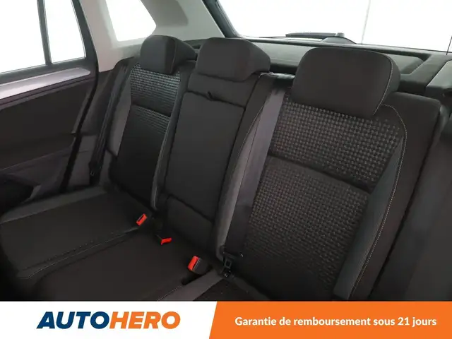 Volkswagen Tiguan view 14
