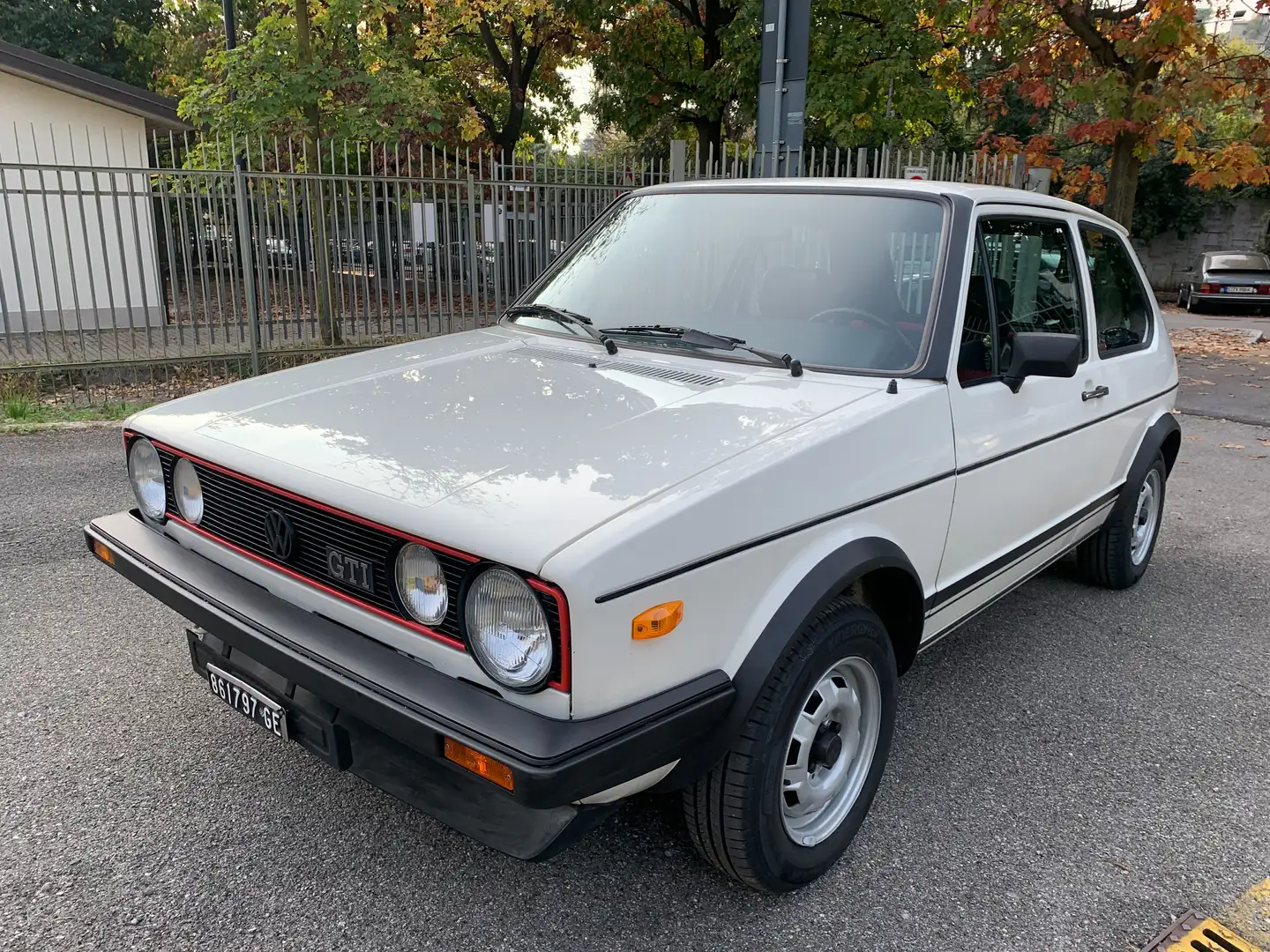 Volkswagen Golf MK1 ASI 1982 Bianco - 1