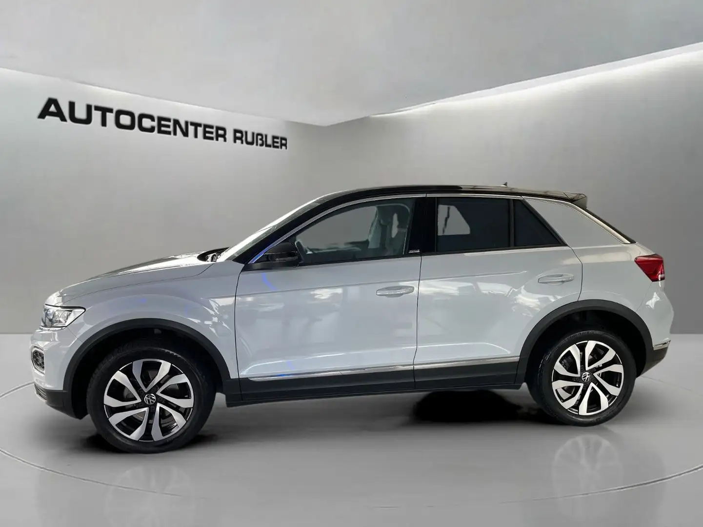 Volkswagen T-Roc Active Automatik, AHK, Silber - 2