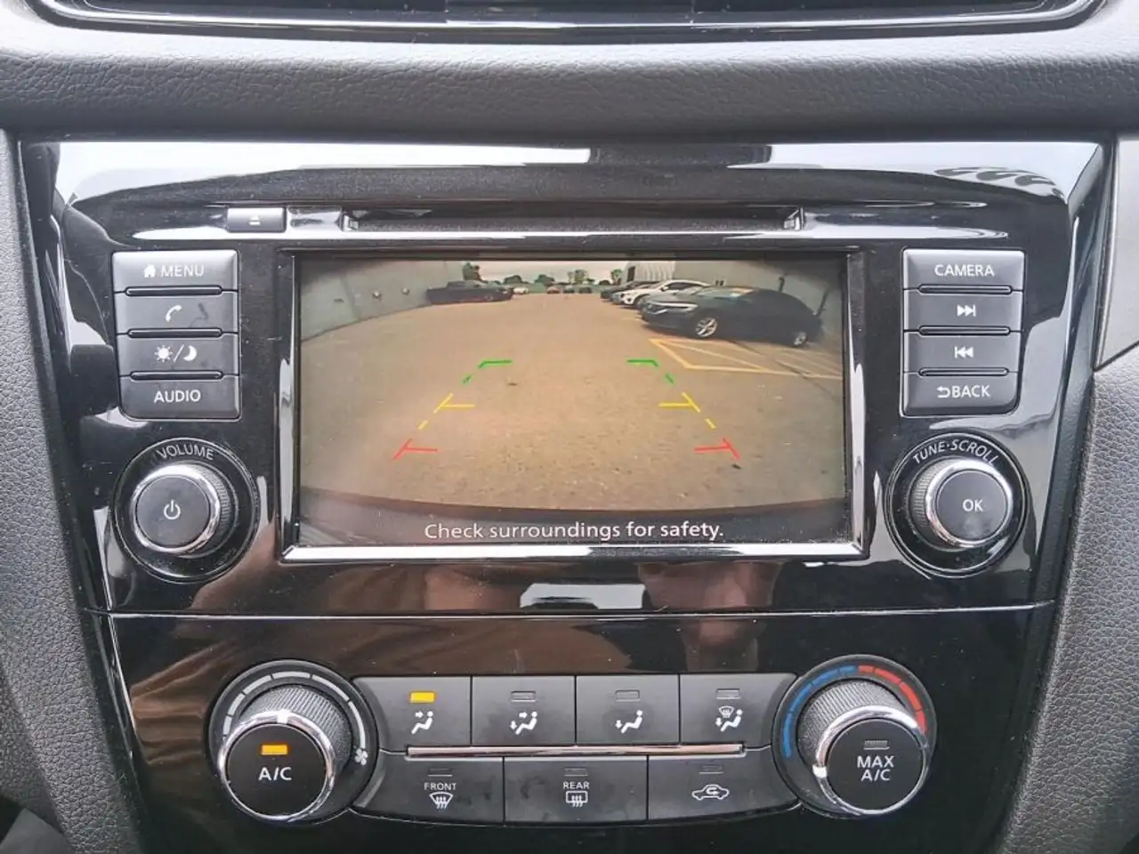 Nissan Qashqai снимка Nissan Qashqai
