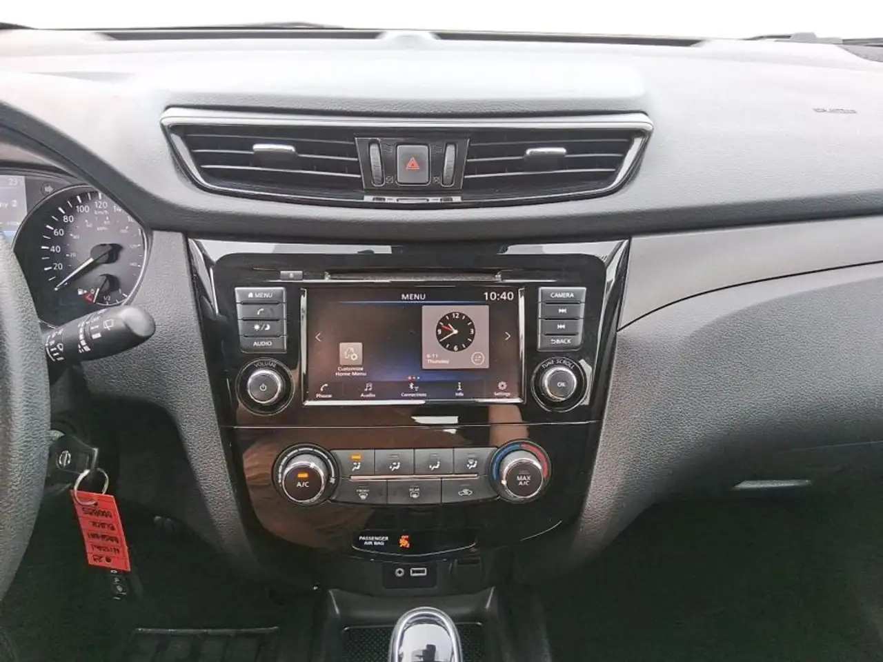 Nissan Qashqai снимка Nissan Qashqai