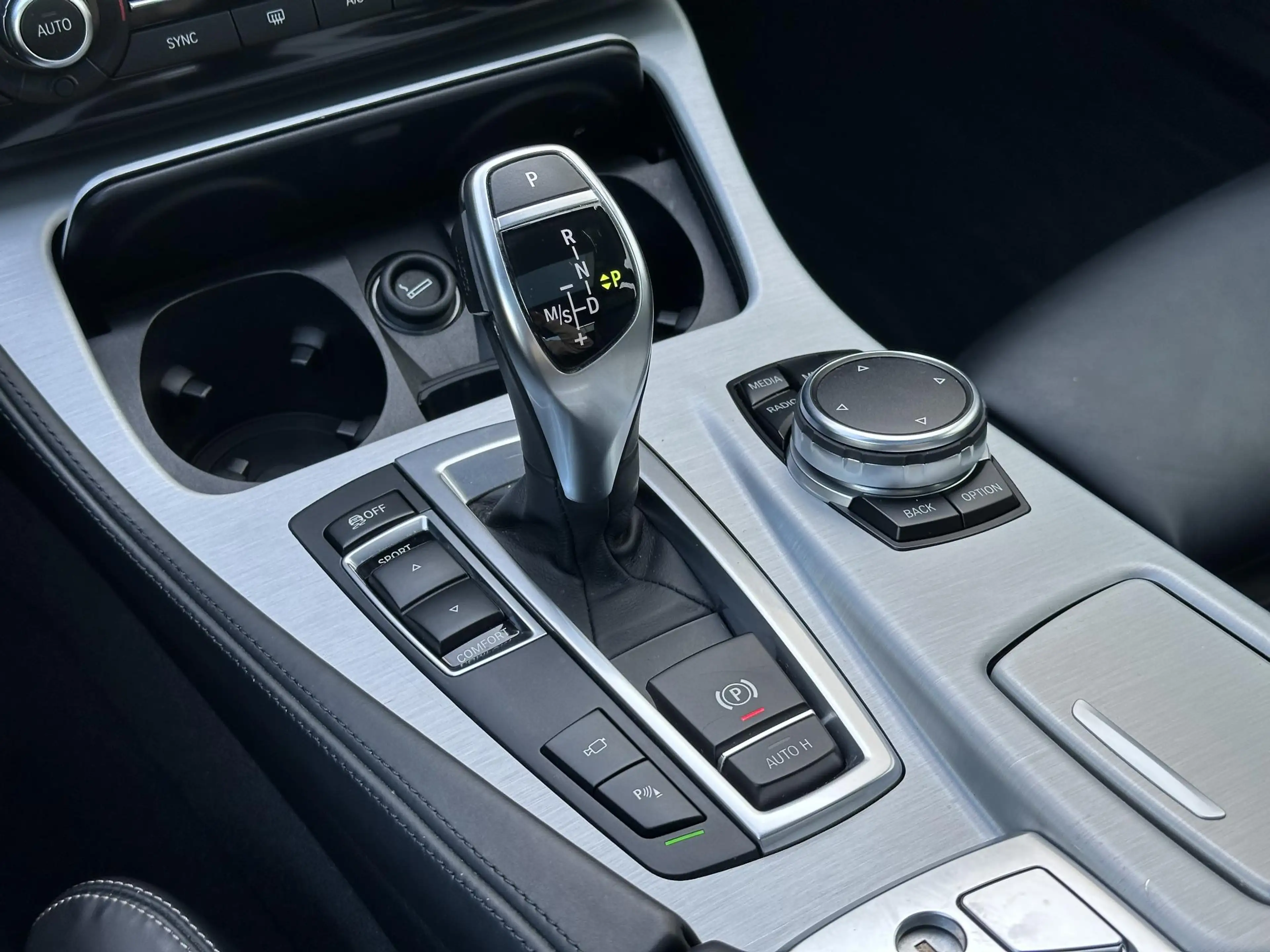 BMW 535 5-serie 535i Luxury Edition |360° camera|Stoelverw — photo 32