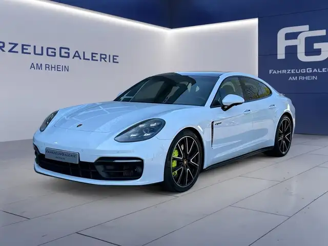 Porsche Panamera 4 E-Hybrid Carraraweißmetallic Approved